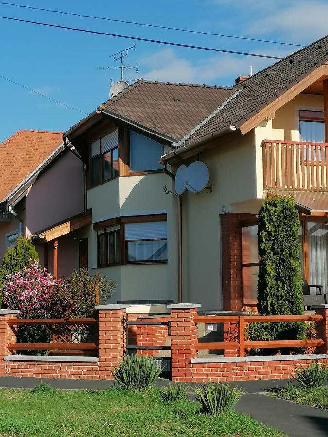 Marina-Bük Apartmanház Exterior foto