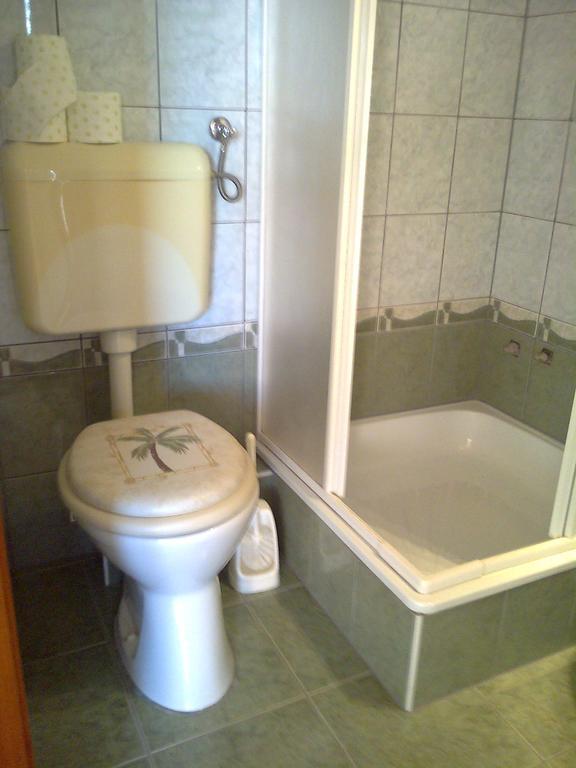 Marina-Bük Apartmanház Habitación foto