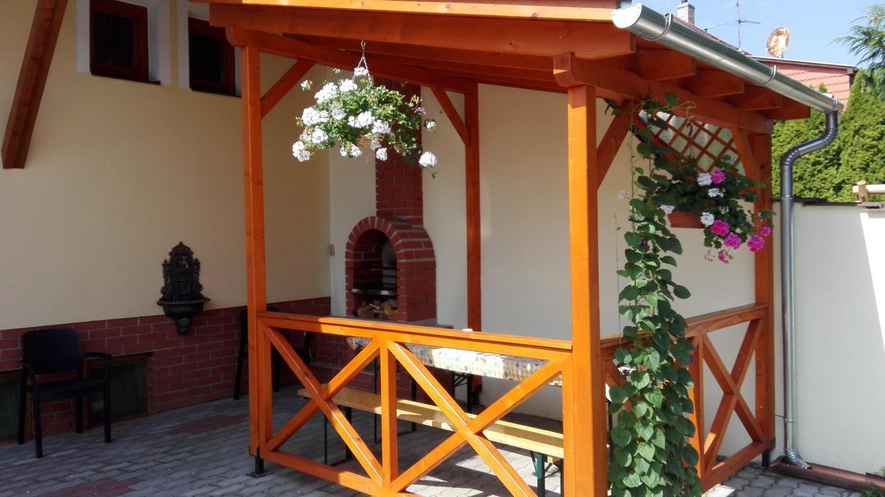 Marina-Bük Apartmanház Exterior foto